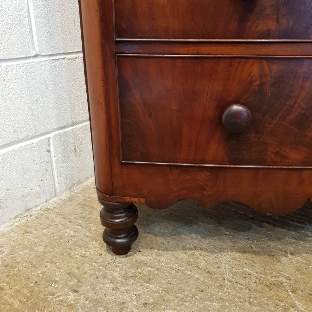 ANTIQUE VICTORIAN FLAMED MAHOGANY BOW FRONT CHEST OF DRAWERS C1880 View V