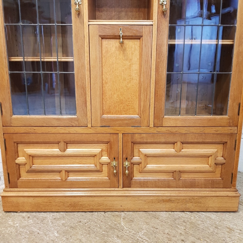 ANTIQUE ARTS & CRAFTS GOLDEN OAK GLAZED BOOKCASE C1900-1910 View III