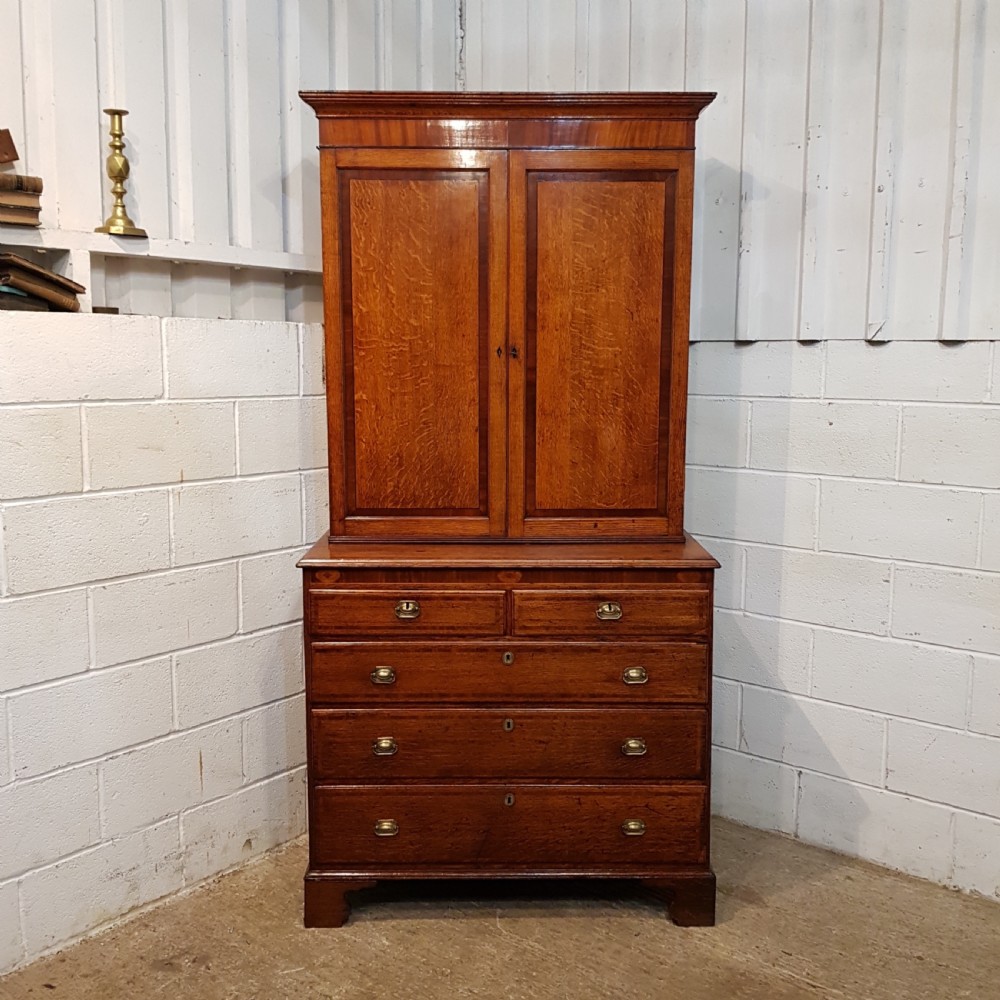 ANTIQUE 18th CENTURY OAK & MAHOGANY CUPBOARD ON CHEST C1780 View II