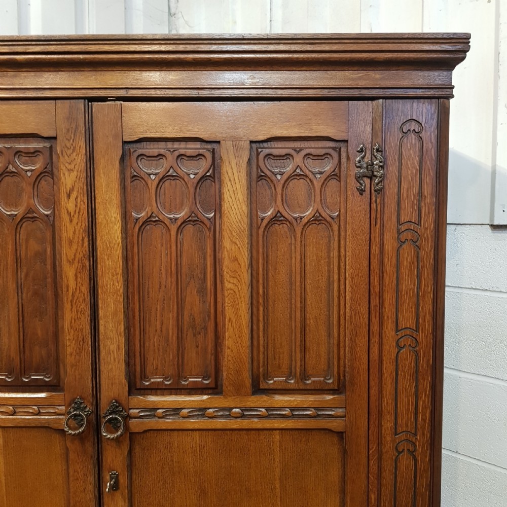 ANTIQUE GOTHIC OAK DOUBKE WARDROBE C1920 View IV