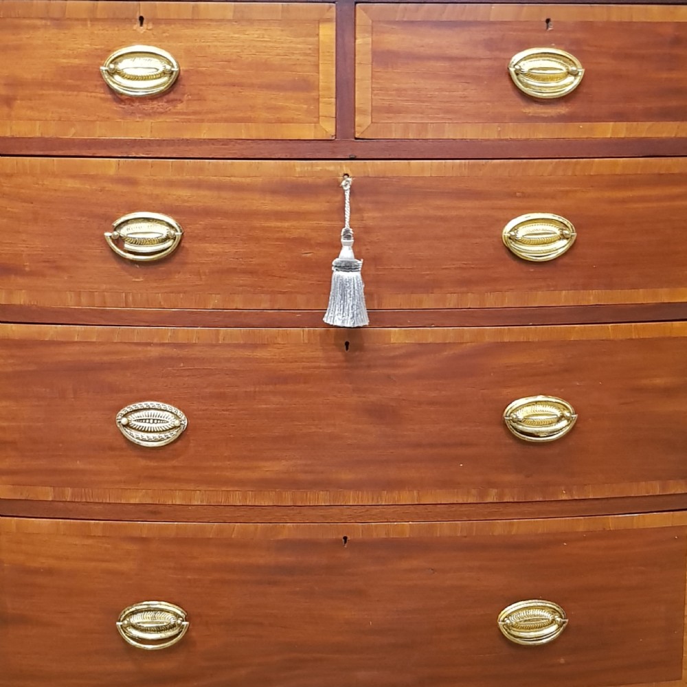 ANTIQUE EDWARDIAN REGENCY MAHOGANY BOW FRONT CHEST OF DRAWERS C1900 View II