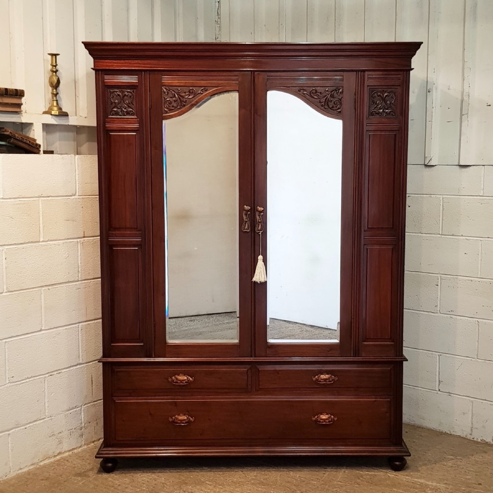ANTIQUE LATE VICTORIAN ART NOUVEAU MAHOGANY DOUBLE WARDROBE C1890 View VII