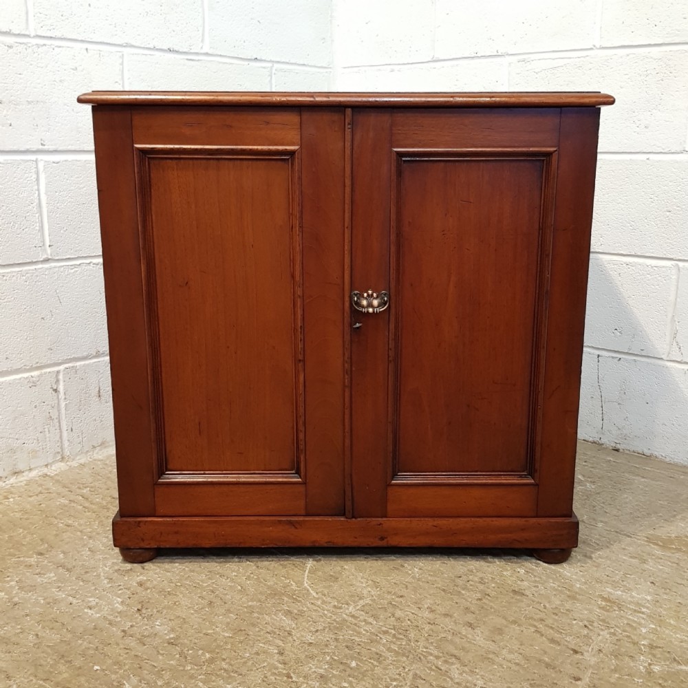  ANTIQUE VICTORIAN MAHOGANY FITTED CABINET C1880 View II
