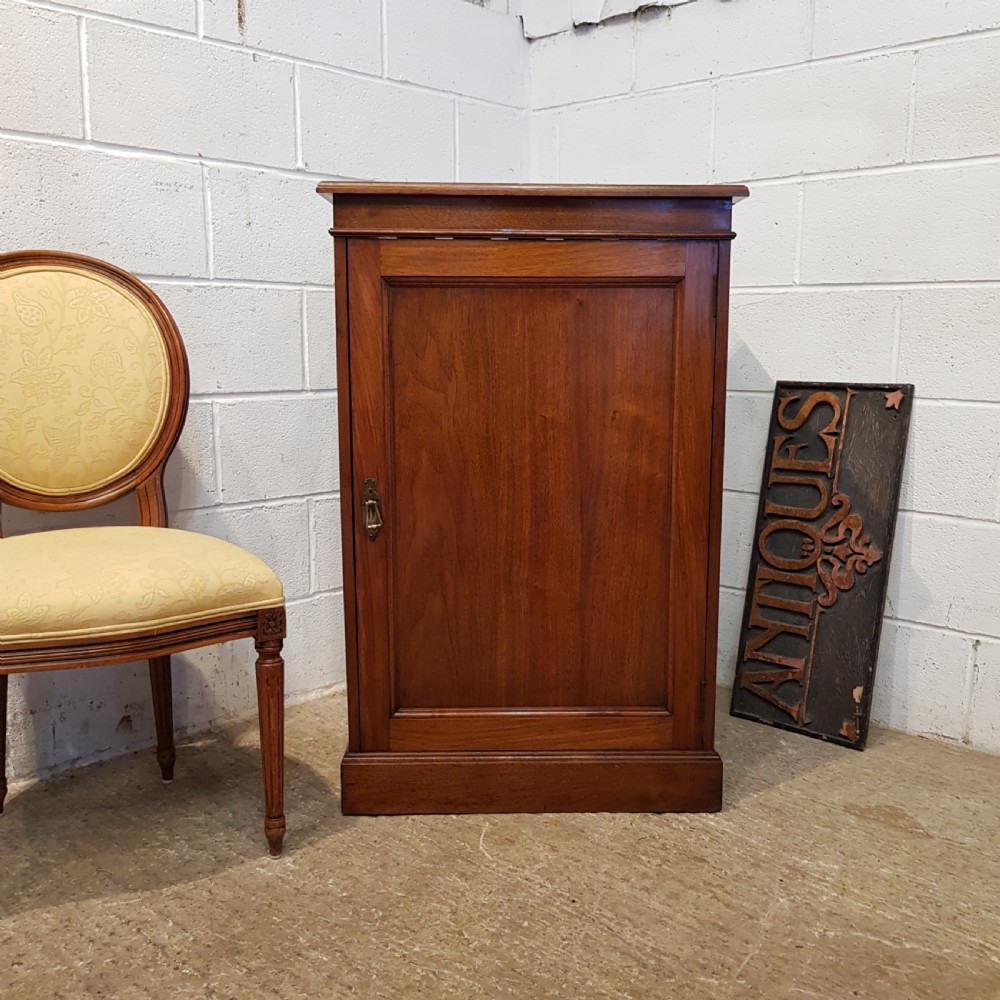 ANTIQUE EDWARDIAN MAHOGANY LINEN CUPBOARD C1900