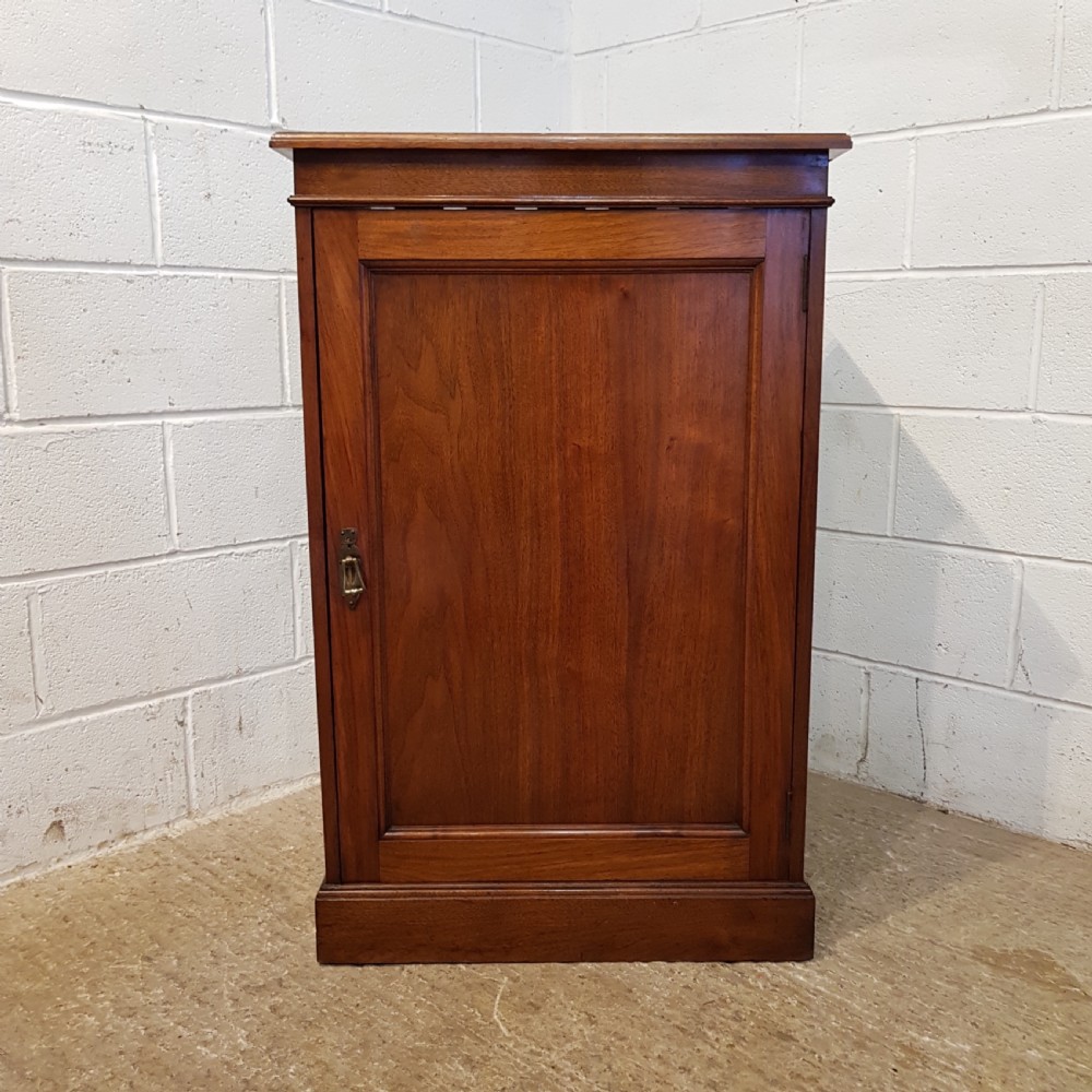 ANTIQUE EDWARDIAN MAHOGANY LINEN CUPBOARD C1900 View II