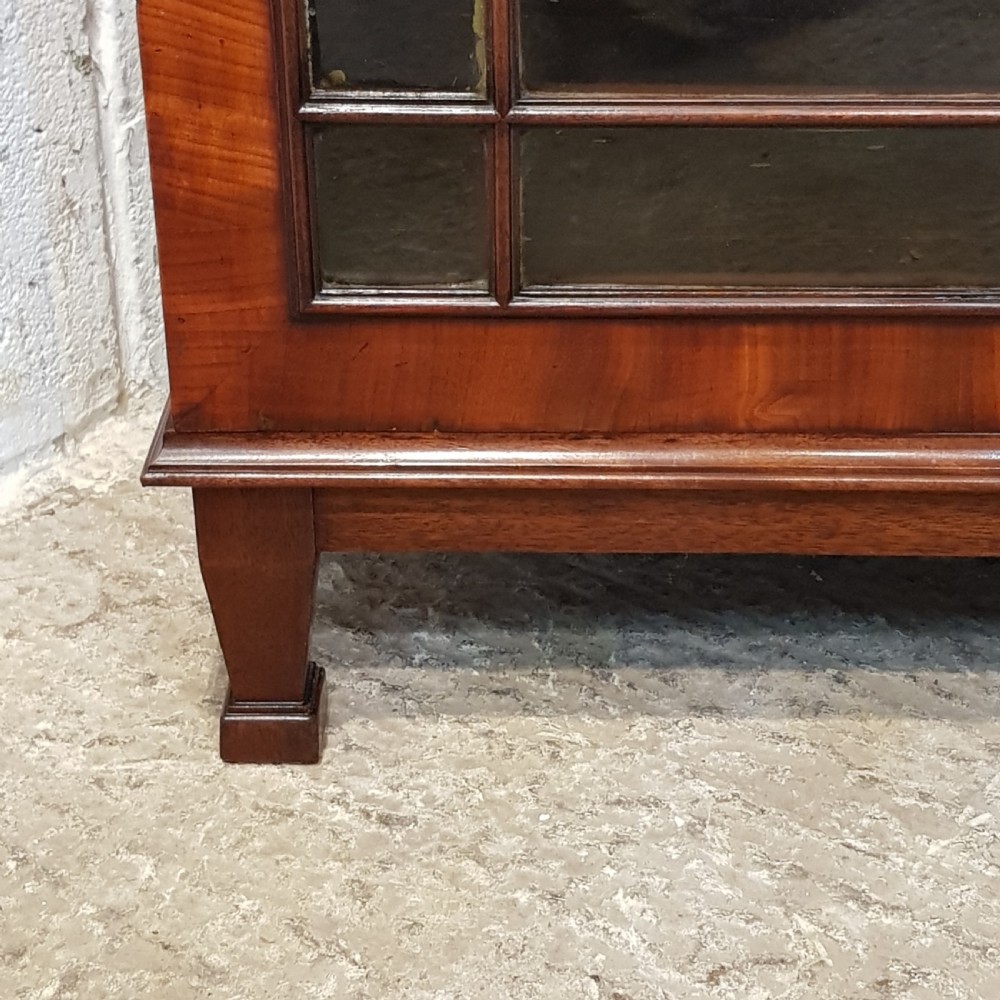 ANTIQUE REGENCY MAHOGANY ASTRAGAL GLAZED BOOKCASE C1820 View III