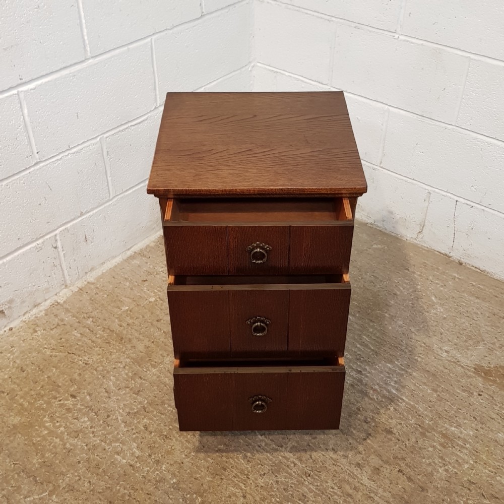 ANTIQUE PAIR OAK BEDSIDE CHESTS OF DRAWERS C1920 View VIII