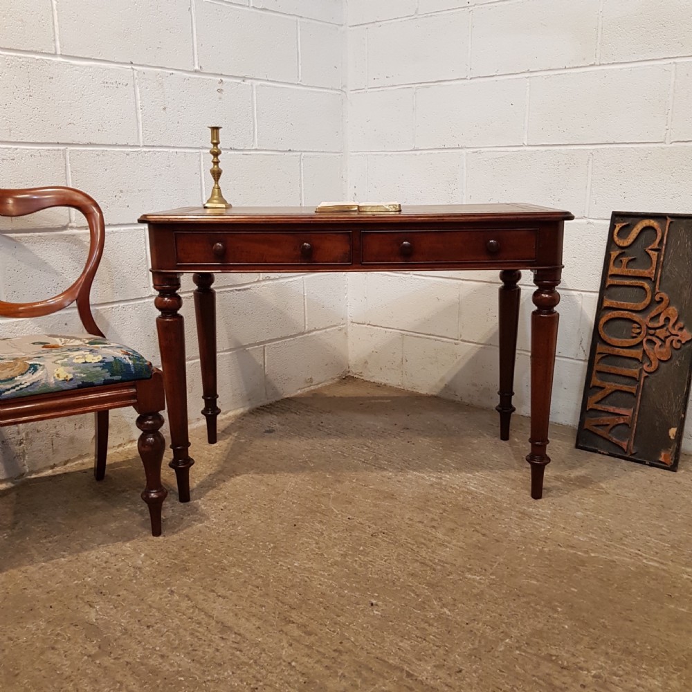 ANTIQUE VICTORIAN MAHOGANY LEATHER TOP WRITING TABLE C1880