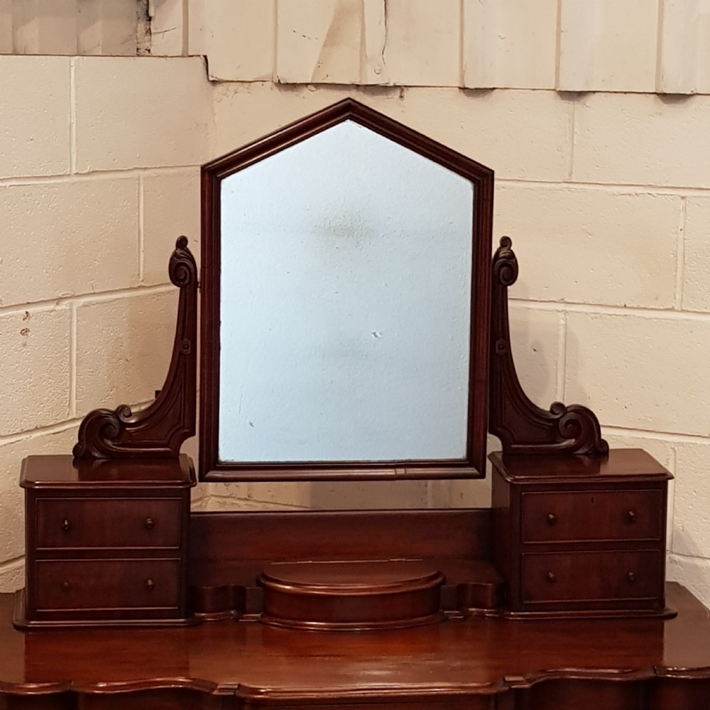 ANTIQUE VICTORIAN MAHOGANY DUCHESS DRESSING TABLE C1880 View II