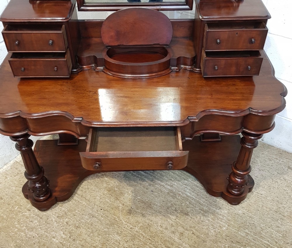 ANTIQUE VICTORIAN MAHOGANY DUCHESS DRESSING TABLE C1880 View VI