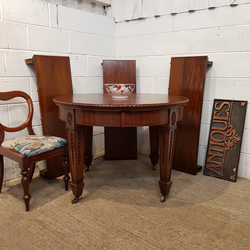 ANTIQUE VICTORIAN MAHOGANY EXTENDING DINING TABLE C1880