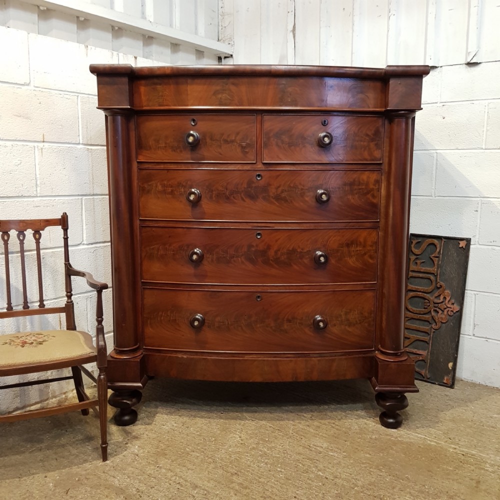 ANTIQUE VICTORIAN MAHOGANY BOW FRONT SCOTCH CHEST OF DRAWERS C1880