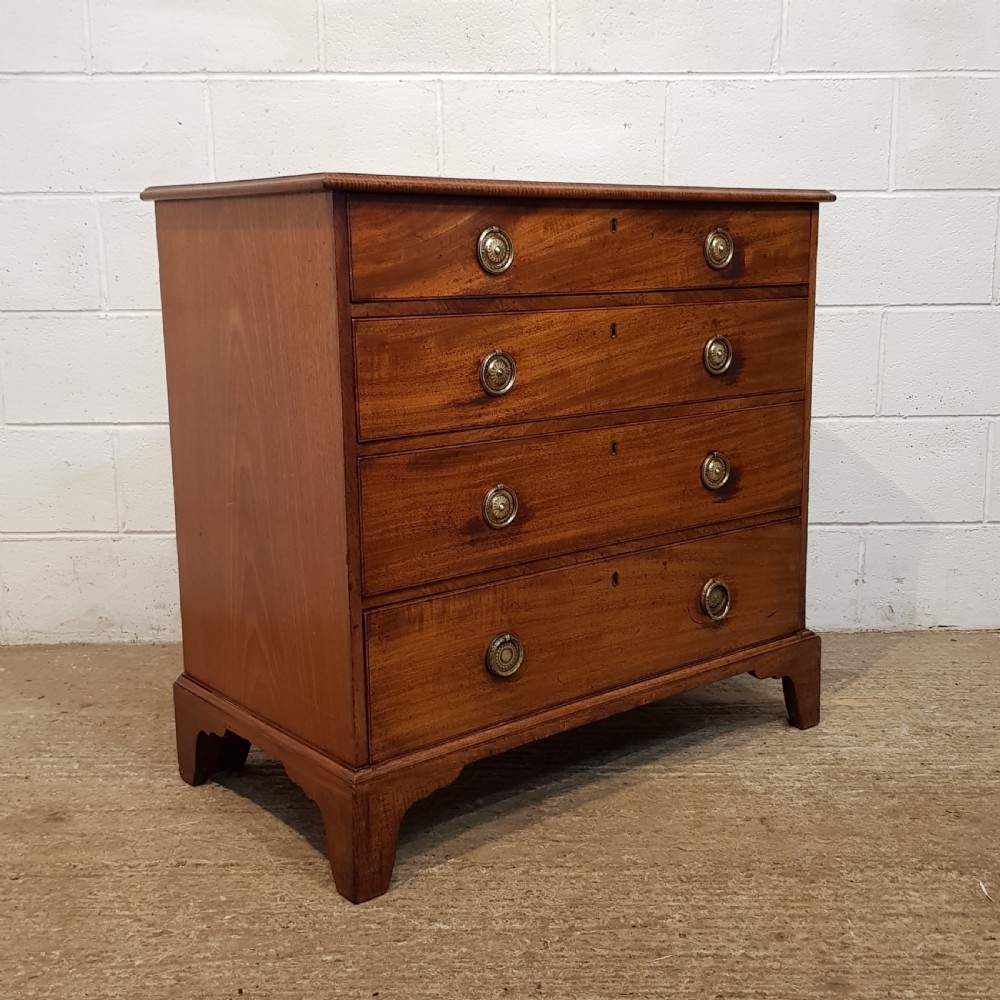 ANTIQUE 18TH CENTURY PERIOD MAHOGANY SMALL CHEST OF DRAWERS C1780 View VII