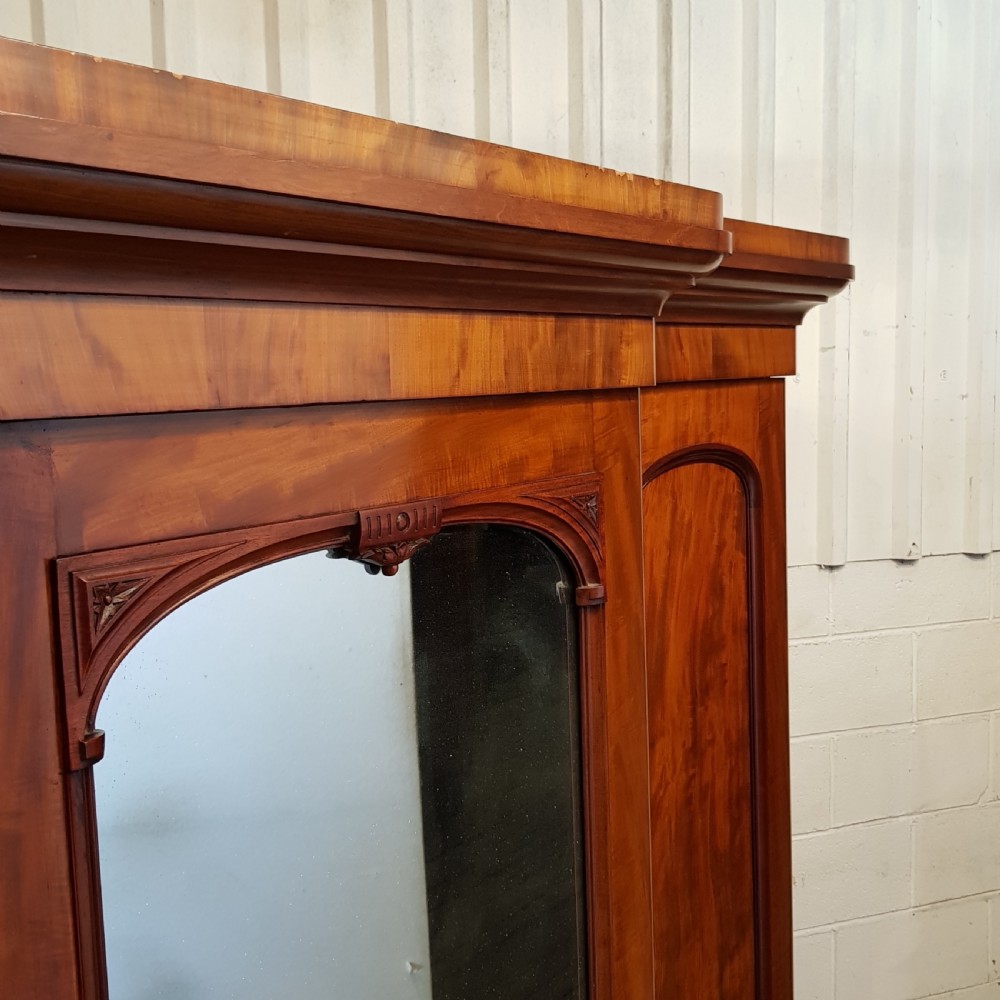 ANTIQUE VICTORIAN MAHOGANY BREAKFRONT TRIPLE WARDROBE COMPACTUM C1880 View IV