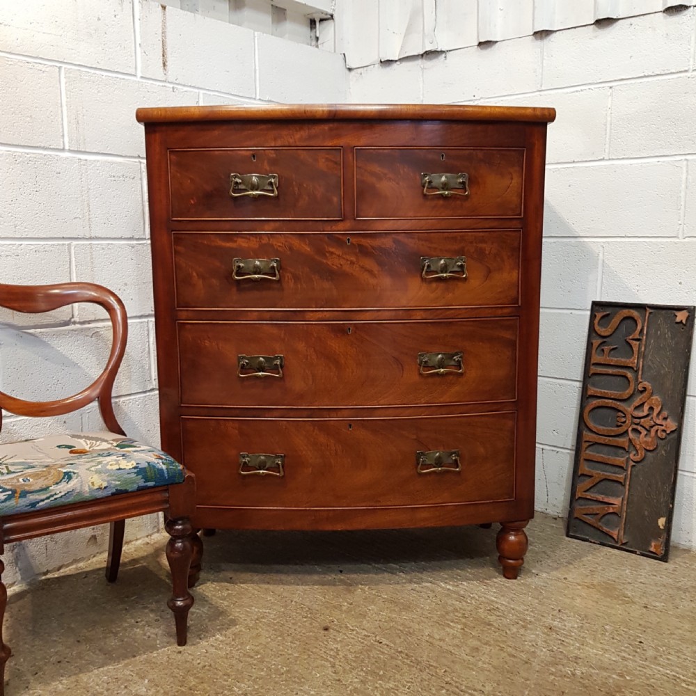ANTIQUE VICTORIAN MAHOGANY BOW FRONT CHEST OF DRAWERS C1880