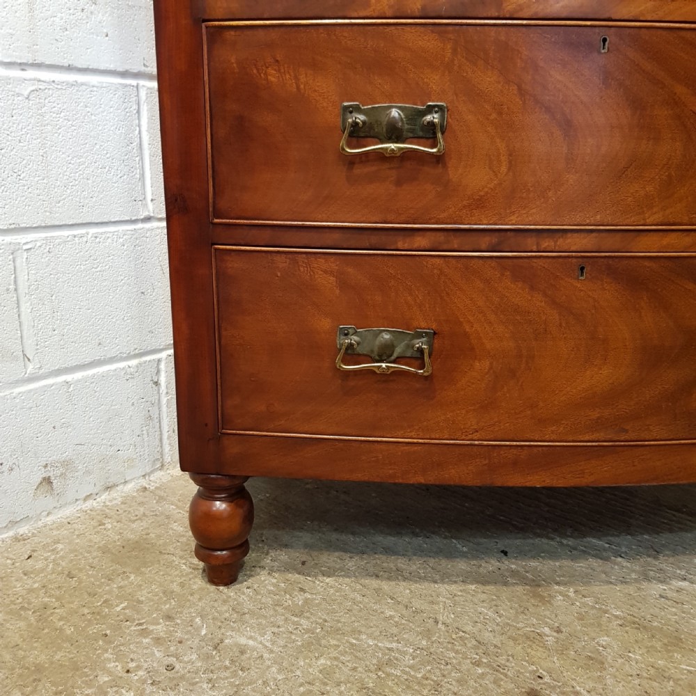 ANTIQUE VICTORIAN MAHOGANY BOW FRONT CHEST OF DRAWERS C1880 View III