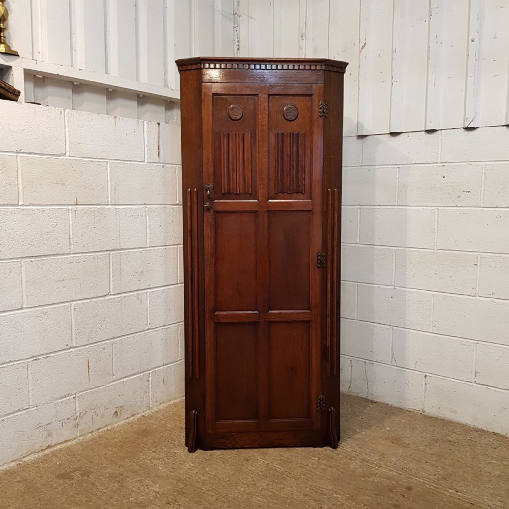 ANTIQUE OAK HALL WARDROBE C1920 View II