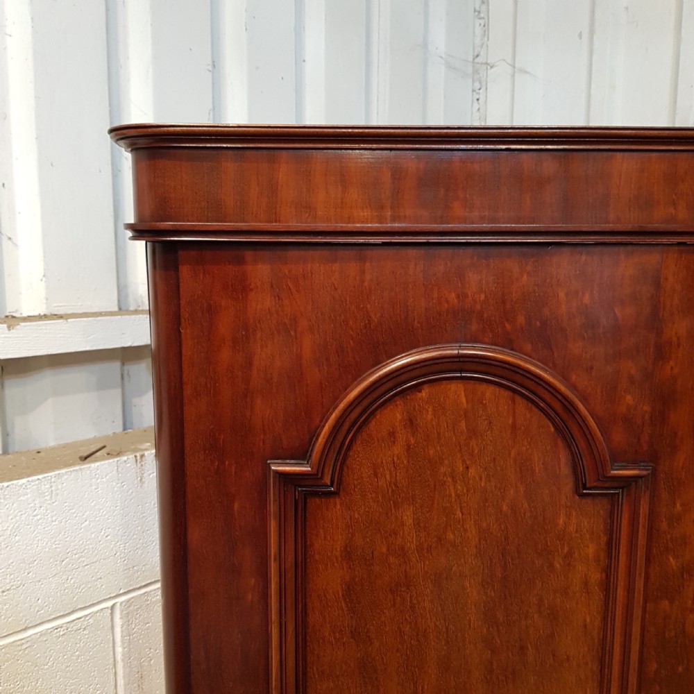 ANTIQUE VICTORIAN. MAHOGANY DOUBKE WARDROBE C1880 View V
