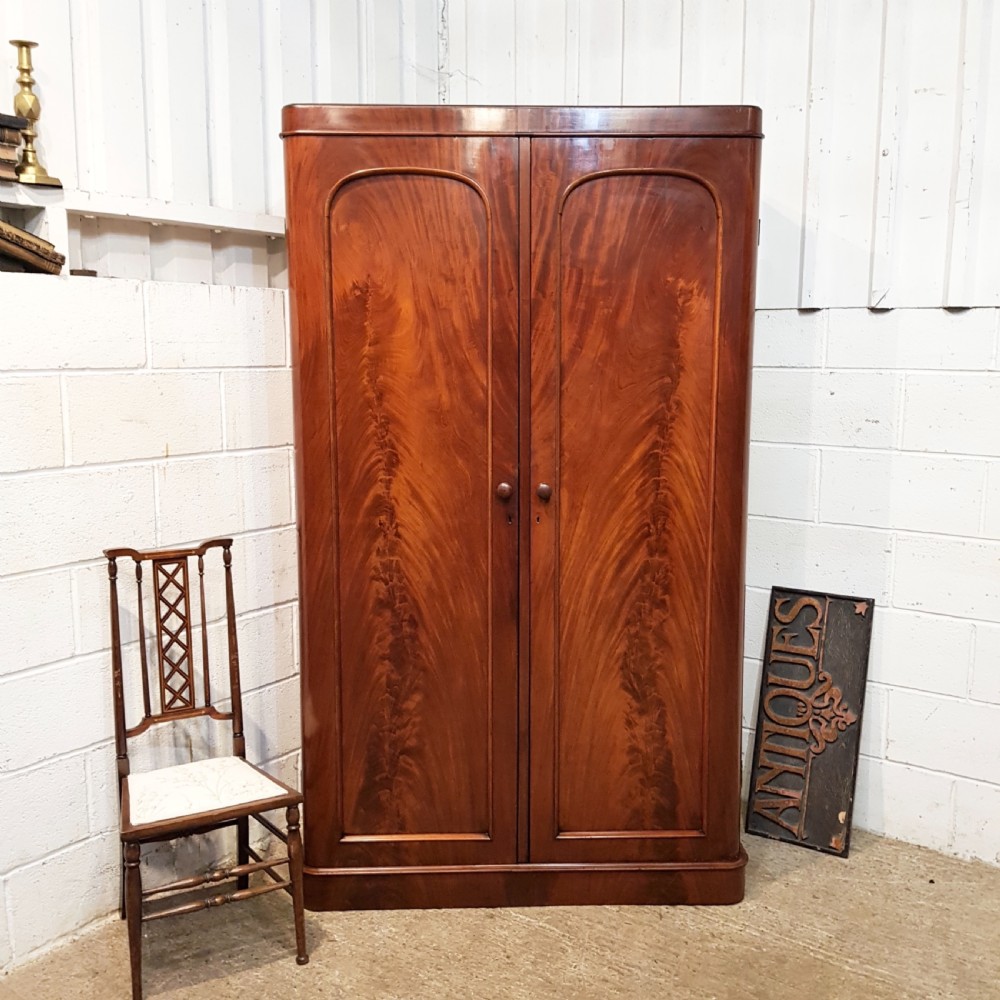 ANTIQUE VICTORIAN MAHOGANY TRIPLE WARDROBE C1880 View VII