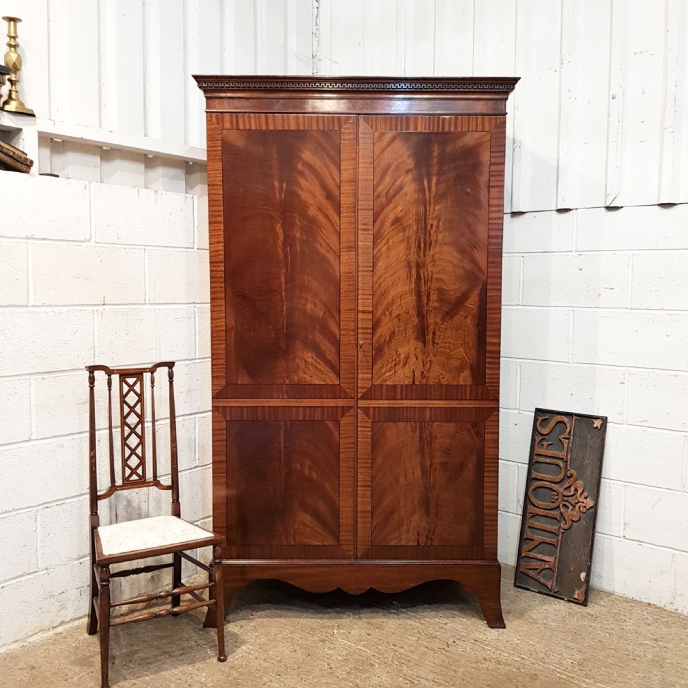 ANTIQUE EDWARDIAN REGENCY FLAMED MAHOGANY DOUBLE WARDROBE C1900