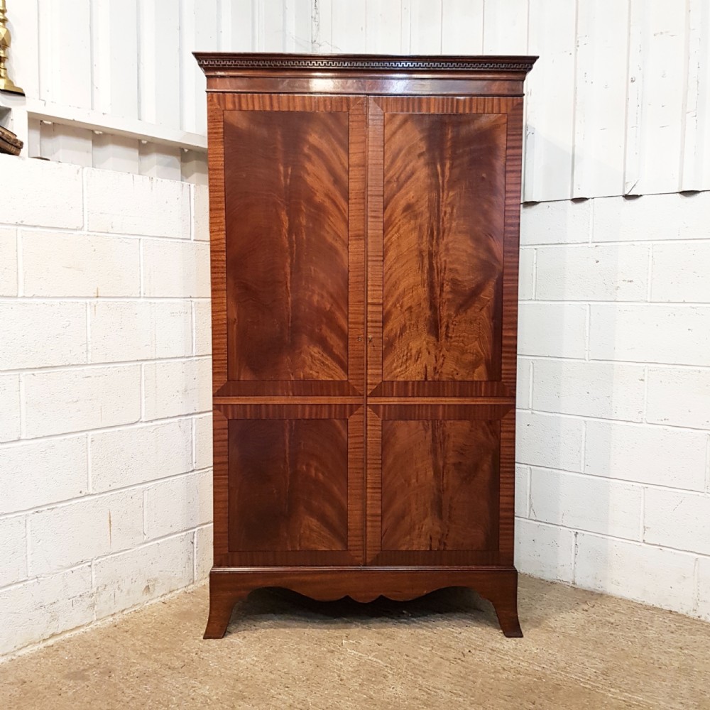 ANTIQUE EDWARDIAN REGENCY FLAMED MAHOGANY DOUBLE WARDROBE C1900 View II