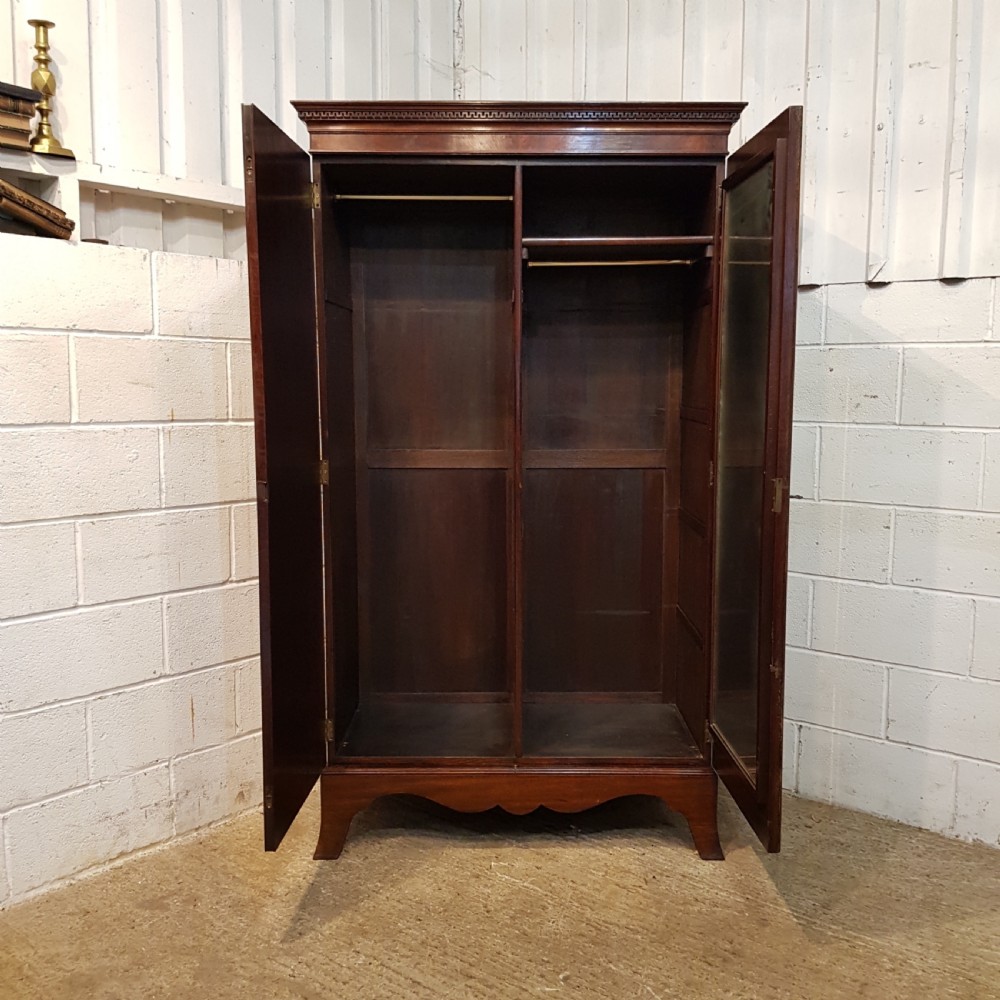 ANTIQUE EDWARDIAN REGENCY FLAMED MAHOGANY DOUBLE WARDROBE C1900 View VII