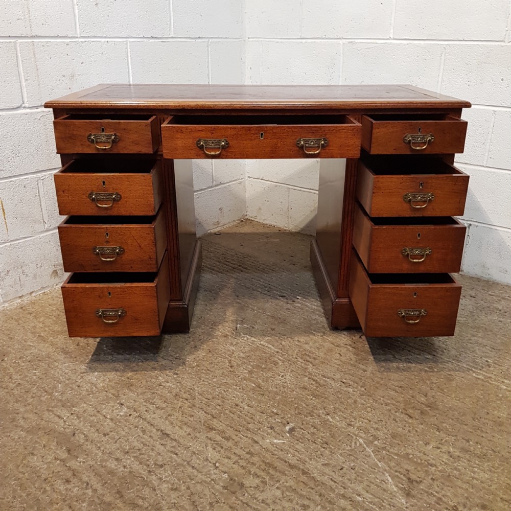ANTIQUE LATE VICTORIAN WALNUT TWIN PEDESTAL DESK.C 1890 View IV