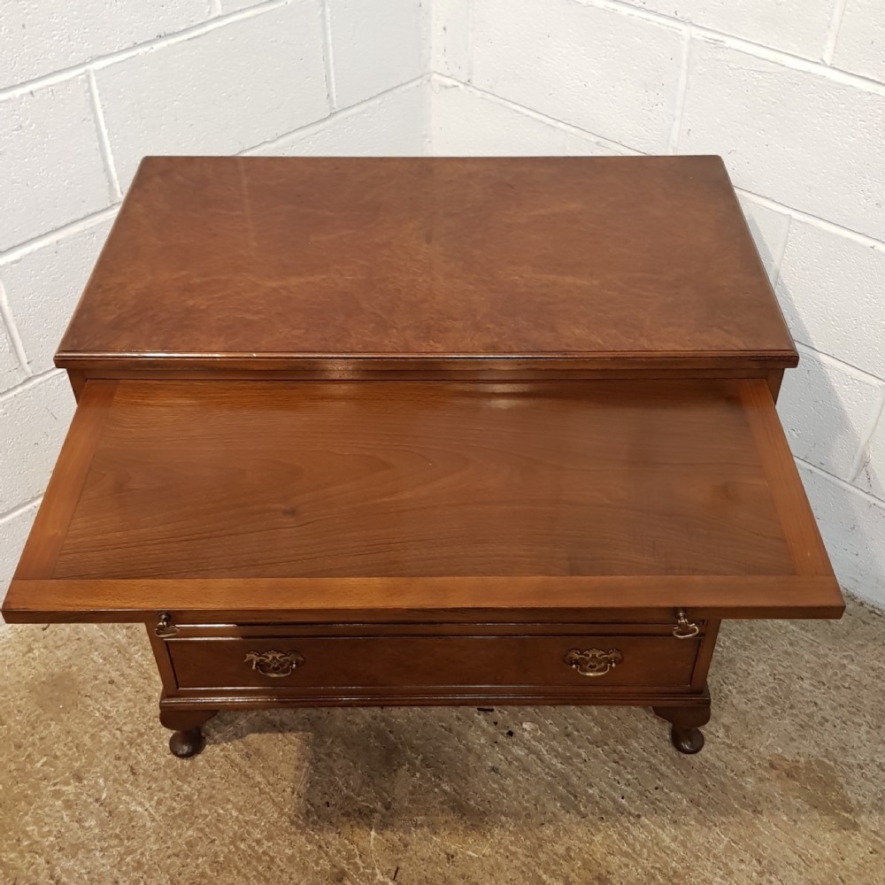 ANTIQUE BURR WALNUT CHEST OF DRAWERS WITH BRUSH SLIDE C1920 View VI