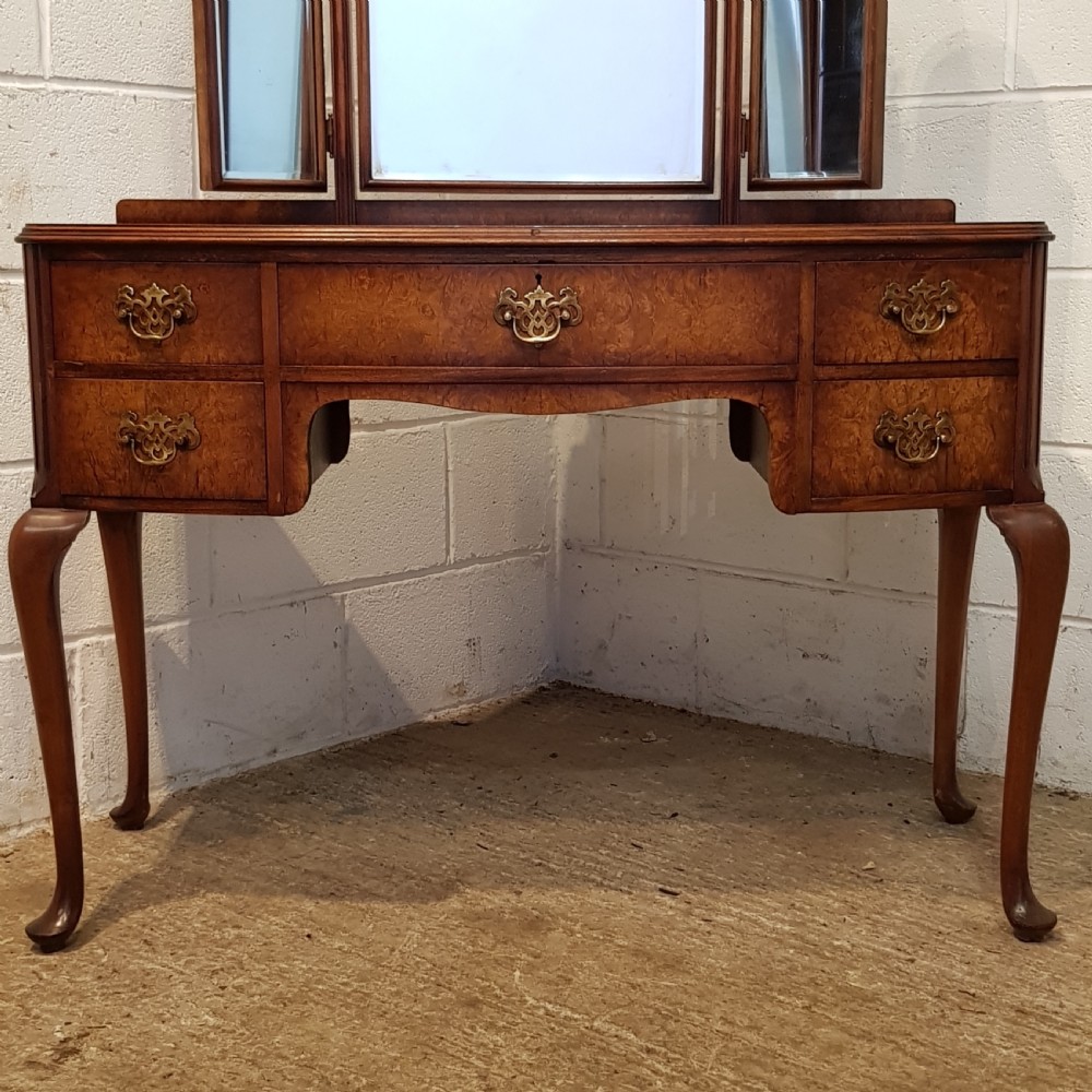 ANTIQUE BURR WALNUT BOW FRONT DRESSING TABLE BY DENBY & SPINKS C1920 View IV