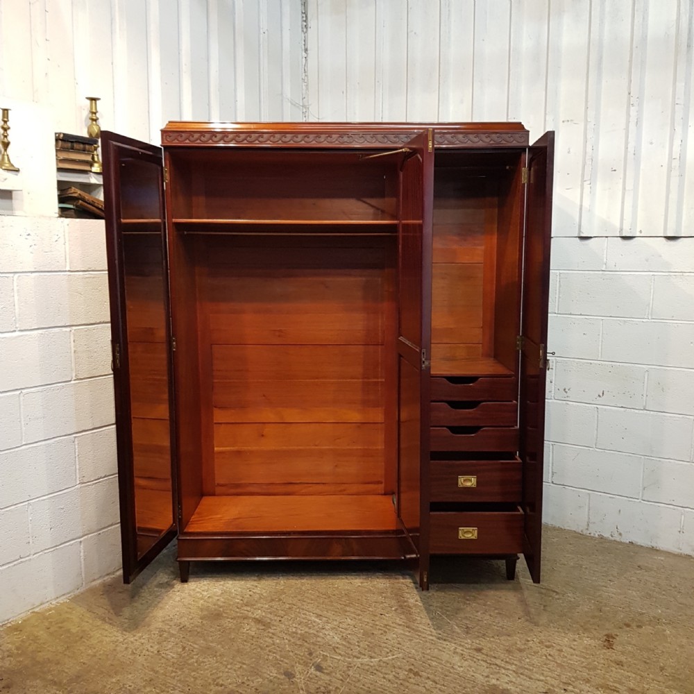 ANTIQUE EDWARDIAN MAHOGANY TRIPLE WARDROBE C1900 View VI