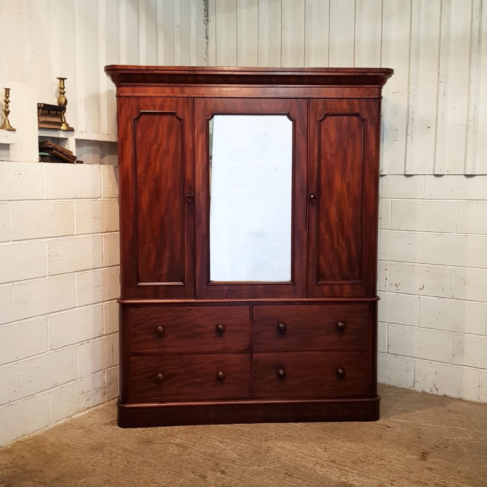 ANTIQUE VICTORIAN MAHOGANY TRIPLE WARDROBE  PRESS C1880 View II