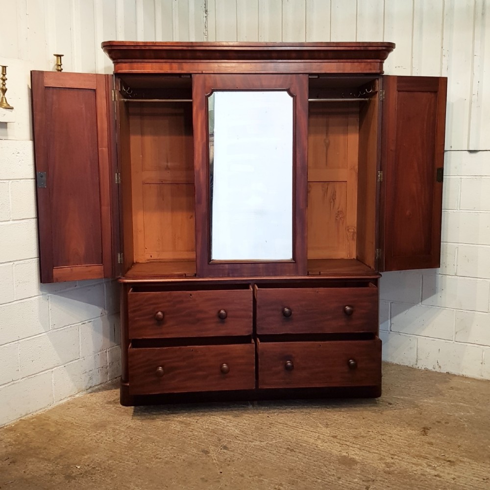 ANTIQUE VICTORIAN MAHOGANY TRIPLE WARDROBE  PRESS C1880 View IV