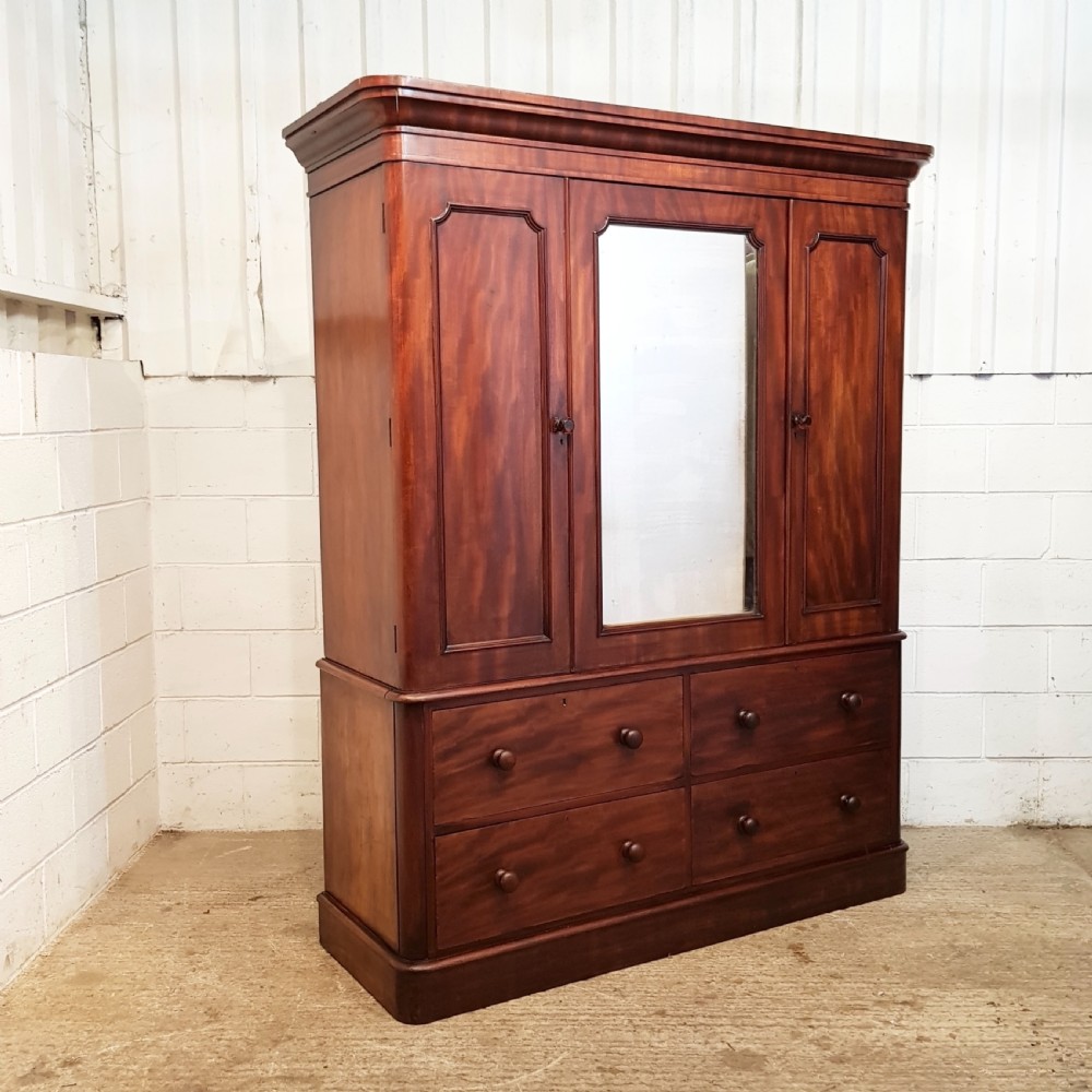 ANTIQUE VICTORIAN MAHOGANY TRIPLE WARDROBE  PRESS C1880 View VII