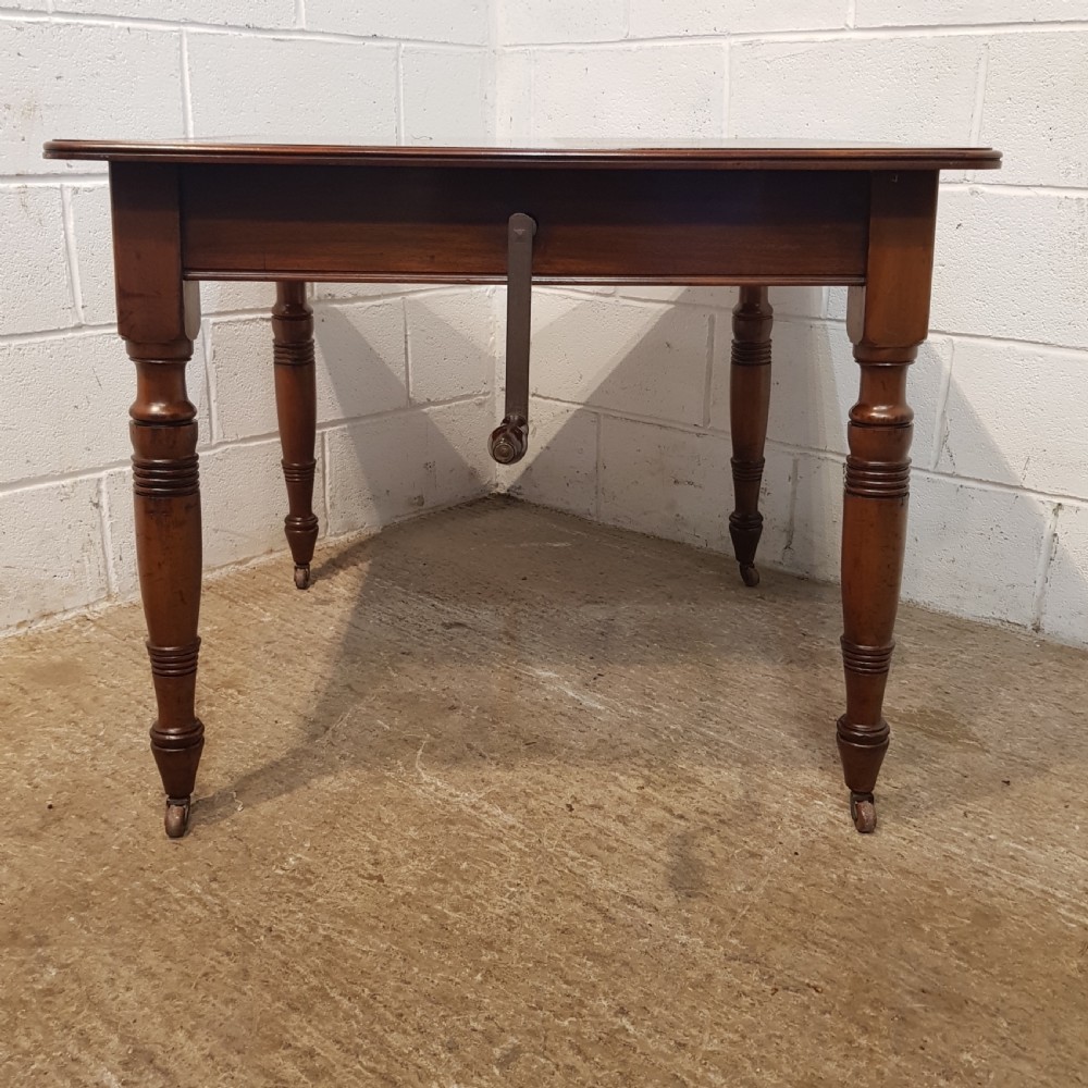 ANTIQUE VICTORIAN MAHOGANY EXTENDING DINING TABLE C1880 View IV