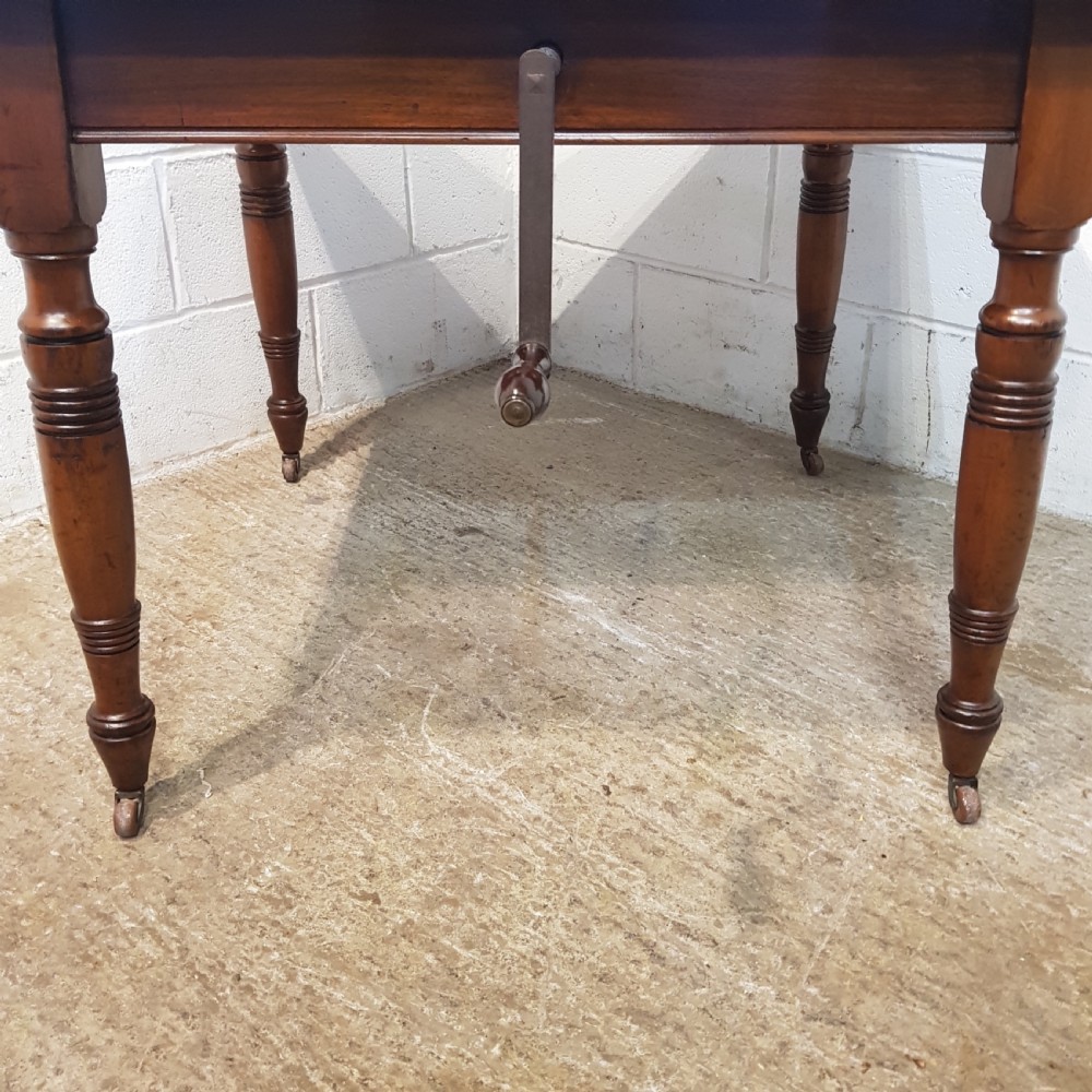 ANTIQUE VICTORIAN MAHOGANY EXTENDING DINING TABLE C1880 View VI
