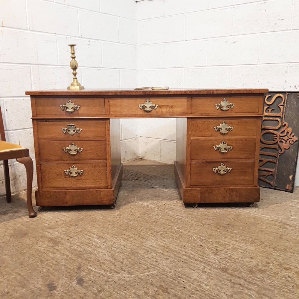 ANTIQUE LATE VICTORIAN OAK & BURR OAK TWIN PEDESTAL DESK C1890