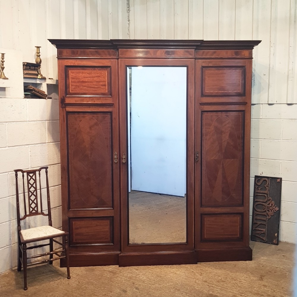 ANTIQUE EDWARDIAN INLAID MAHOGANY TRIPLE WARDROBE COMPACTUM C1900