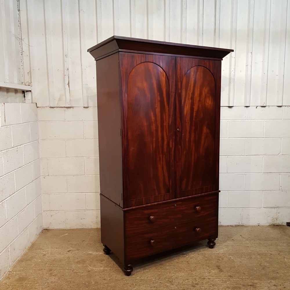 ANTIQUE WILLIAM 1V MAHOGANY DOUBLE WARDROBE C1830 View II