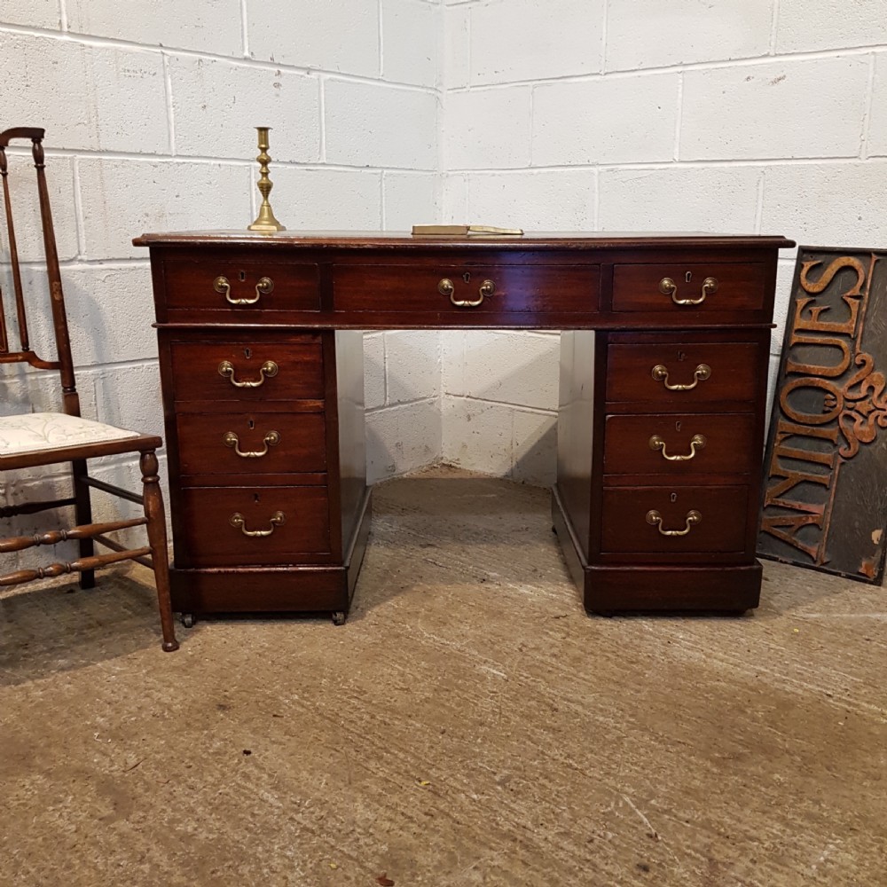 ANTIQUE VICTORIAN MAHOGANY TWIN PEDESTAL DESK C1880