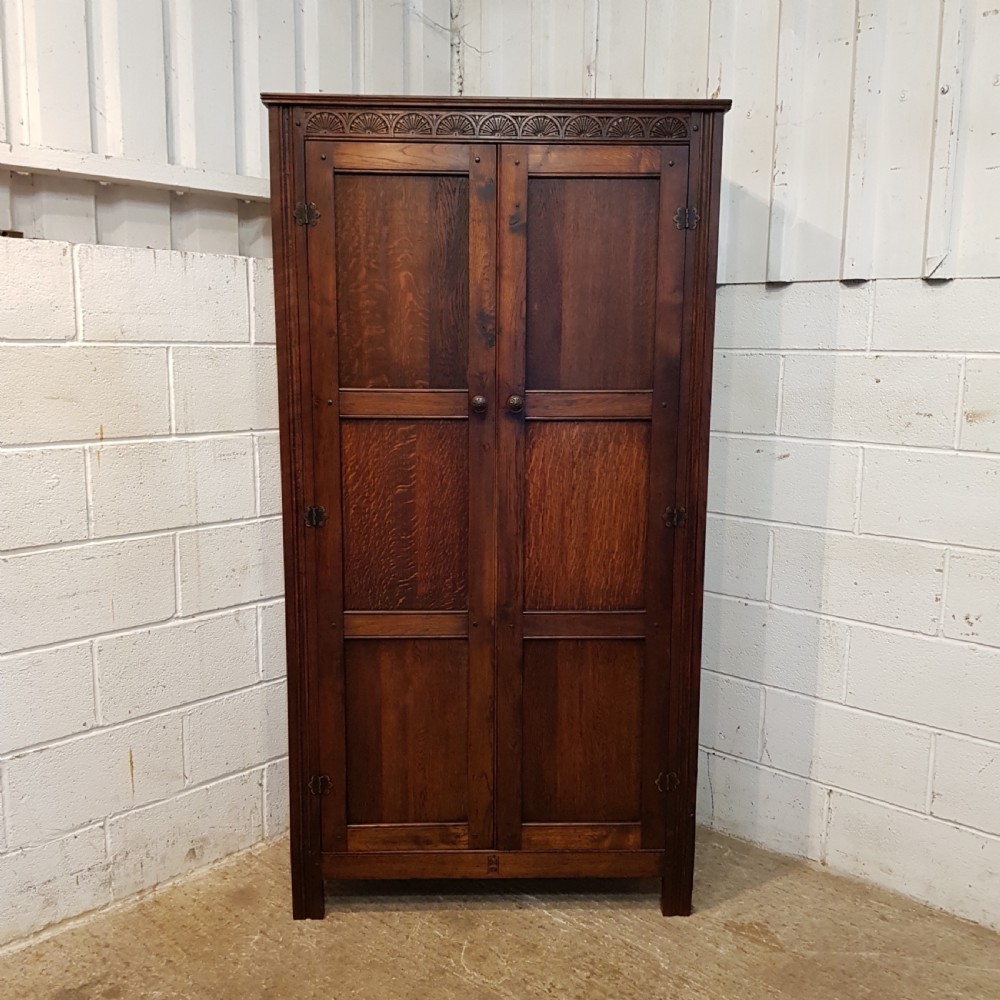ANTIQUE EDWARDIAN JOINED OAK HALL WARDROBE C1900 View II