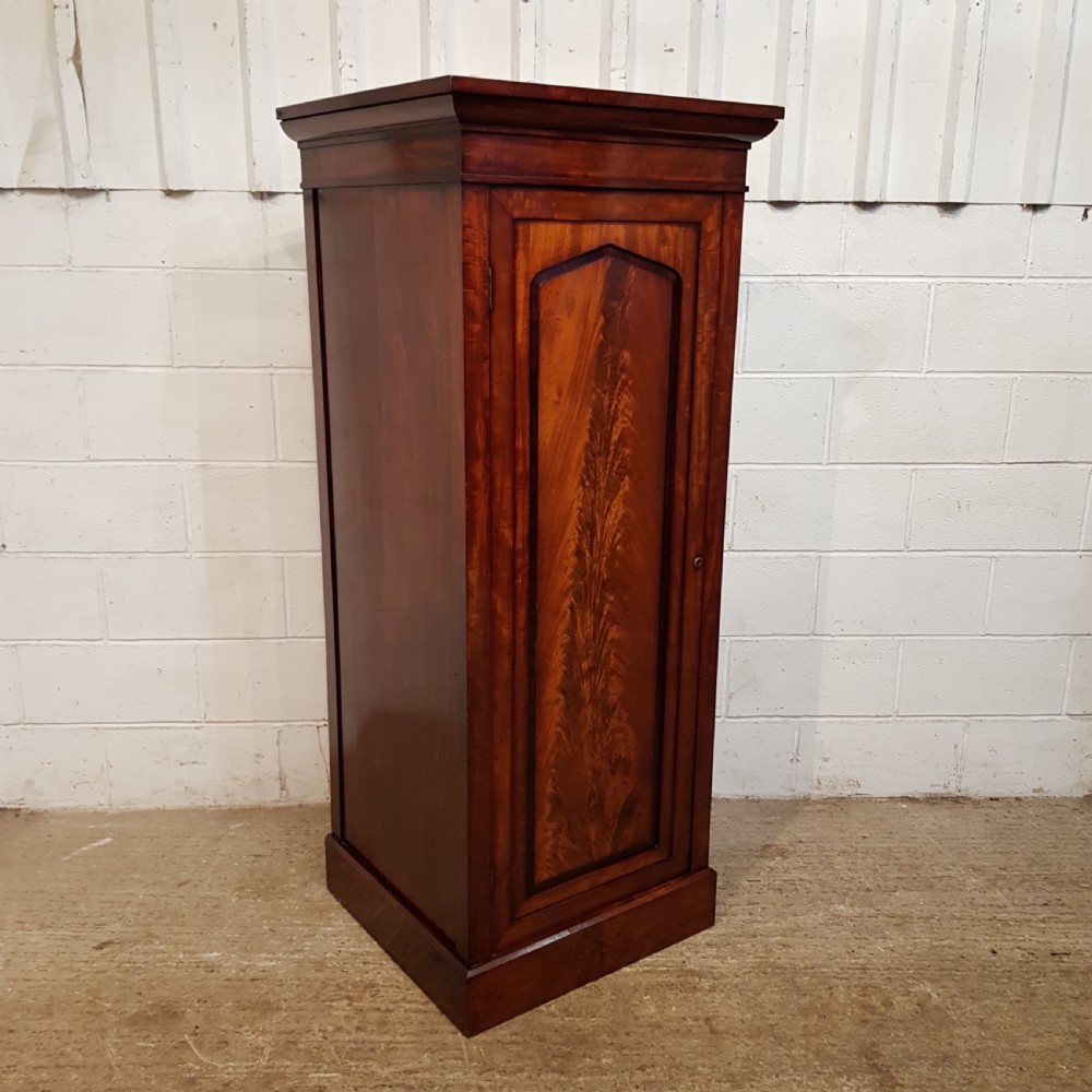 ANTIQUE PAIR EARLY VICTORIAN MAHOGANY SENTRY BOX SINGLE WARDROBES C1840 View VII