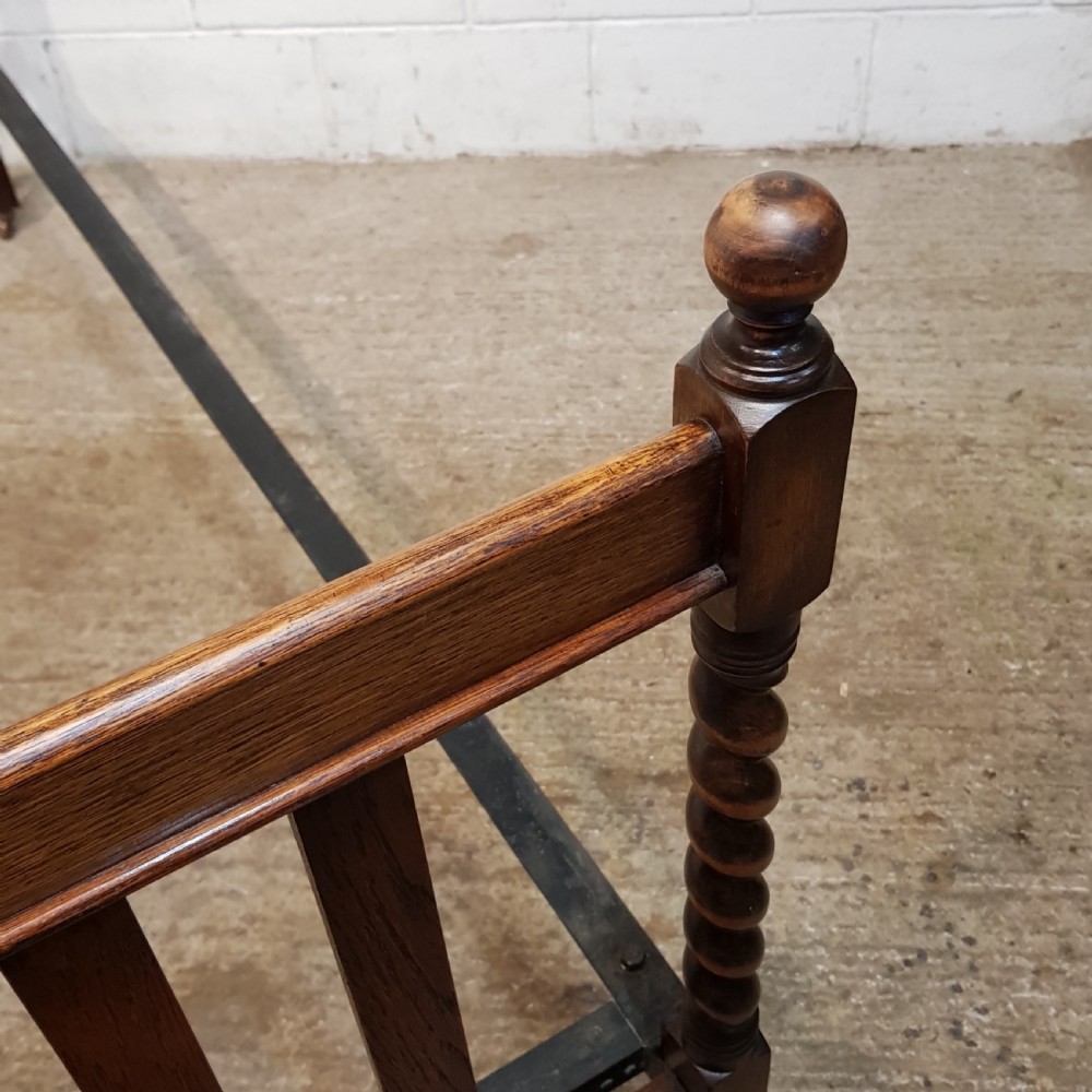 ANTIQUE OAK DOUBKE BED C1920 View II