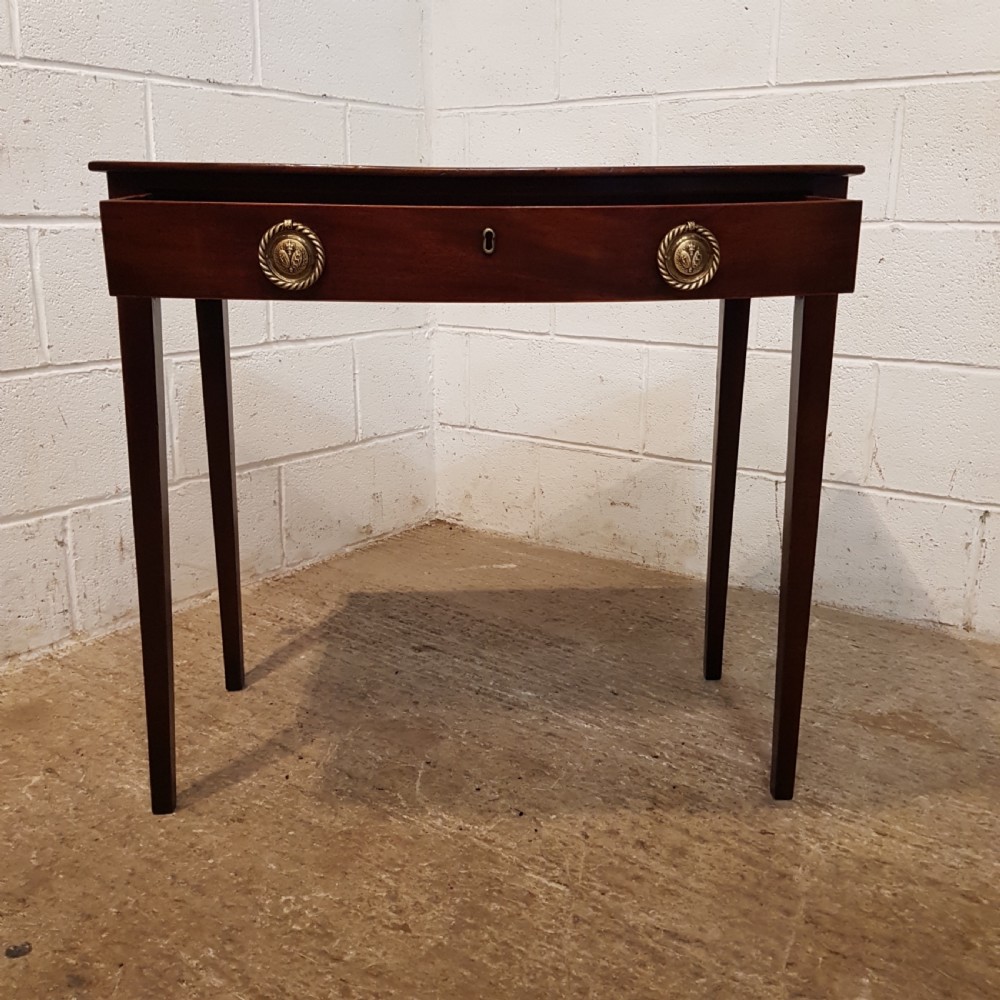 ANTIQUE REGENCY MAHOGANY BOW FRONT SIDE TABLE C1820 View V
