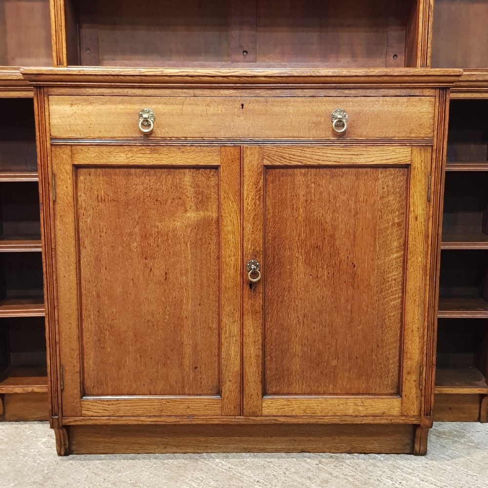 ANTIQUE LATE VICTORIAN OAK BREAKFRONT OPEN BOOKCASE C1890 View IV