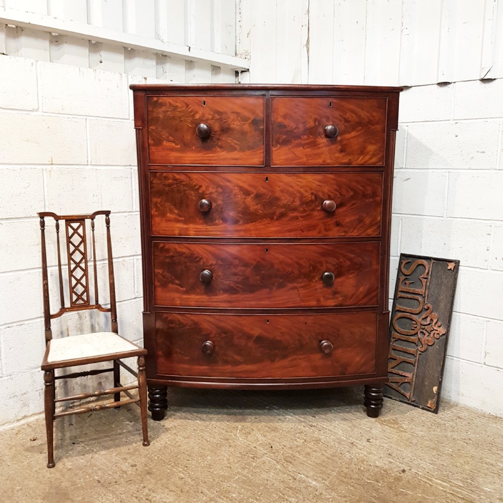 ANTIQUE VICTORIAN MAHOGANY BOW FRONT CHEST OF DRAWERS C1860