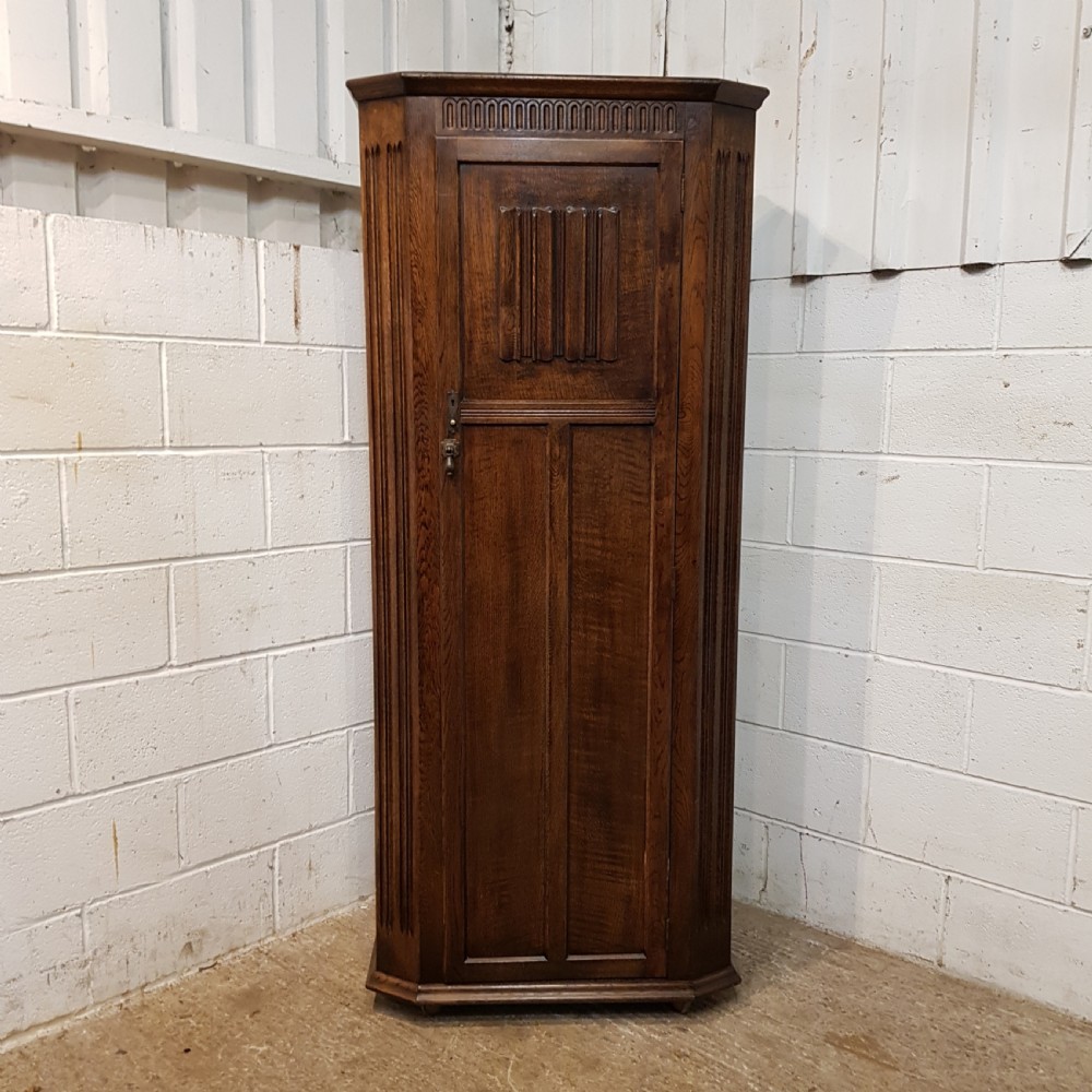ANTIQUE OAK LINEN FOLD HALL WARDROBE C1920 View V