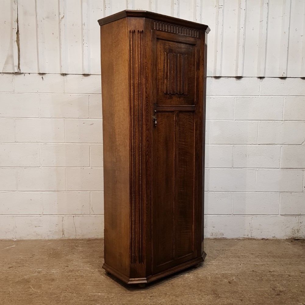 ANTIQUE OAK LINEN FOLD HALL WARDROBE C1920 View VI