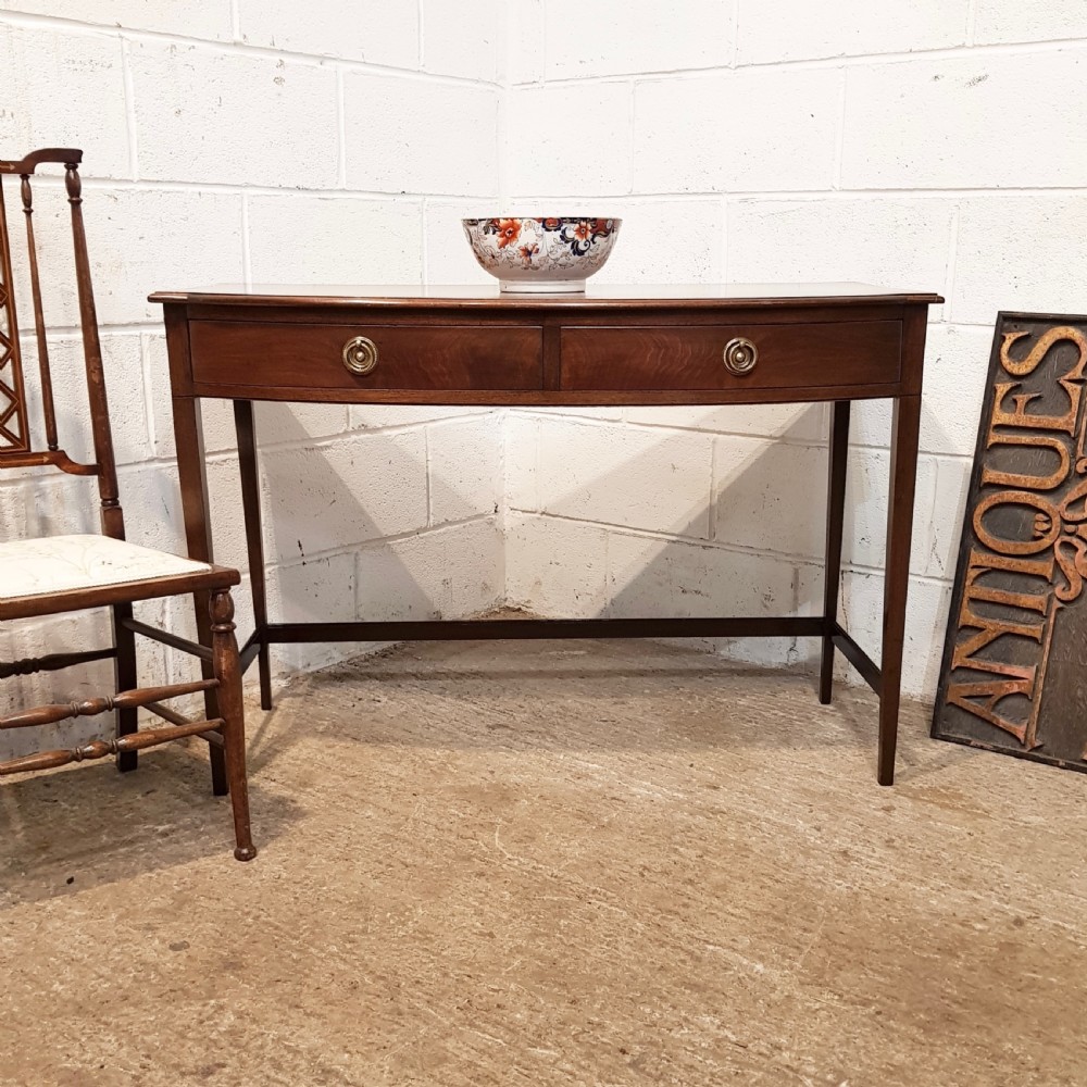 ANTIQUE EDWARDIAN MAHOGANY BOW FRONT SIDE TABLE C1900