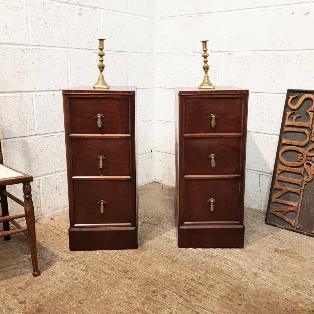 ANTIQUE PAIR EDWARDIAN MAHOGANY BEDSIDE CHESTS C1900