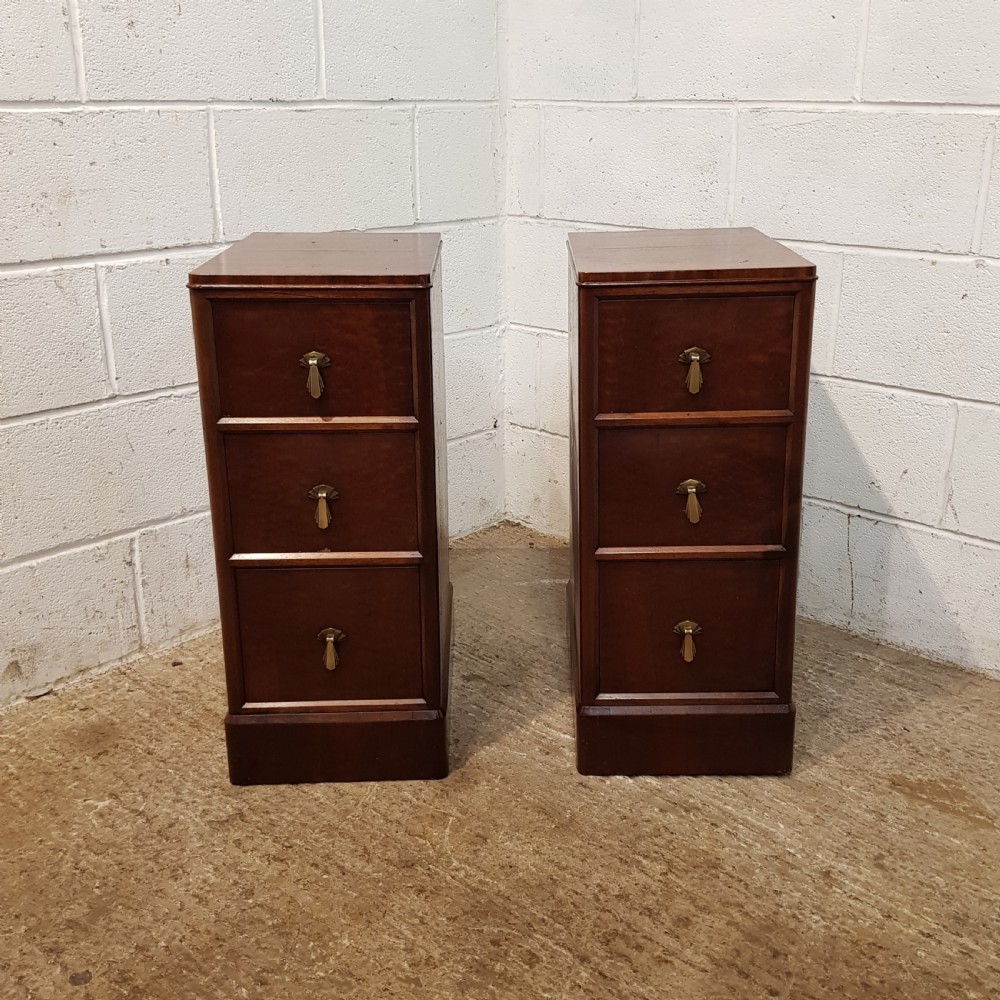 ANTIQUE PAIR EDWARDIAN MAHOGANY BEDSIDE CHESTS C1900 View IV
